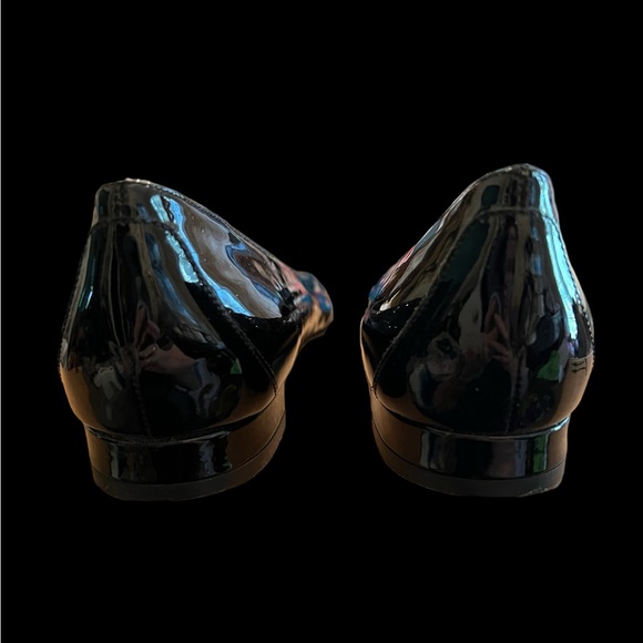 Salvatore Ferragamo black patent leather bow flats - Picture 3 of 11